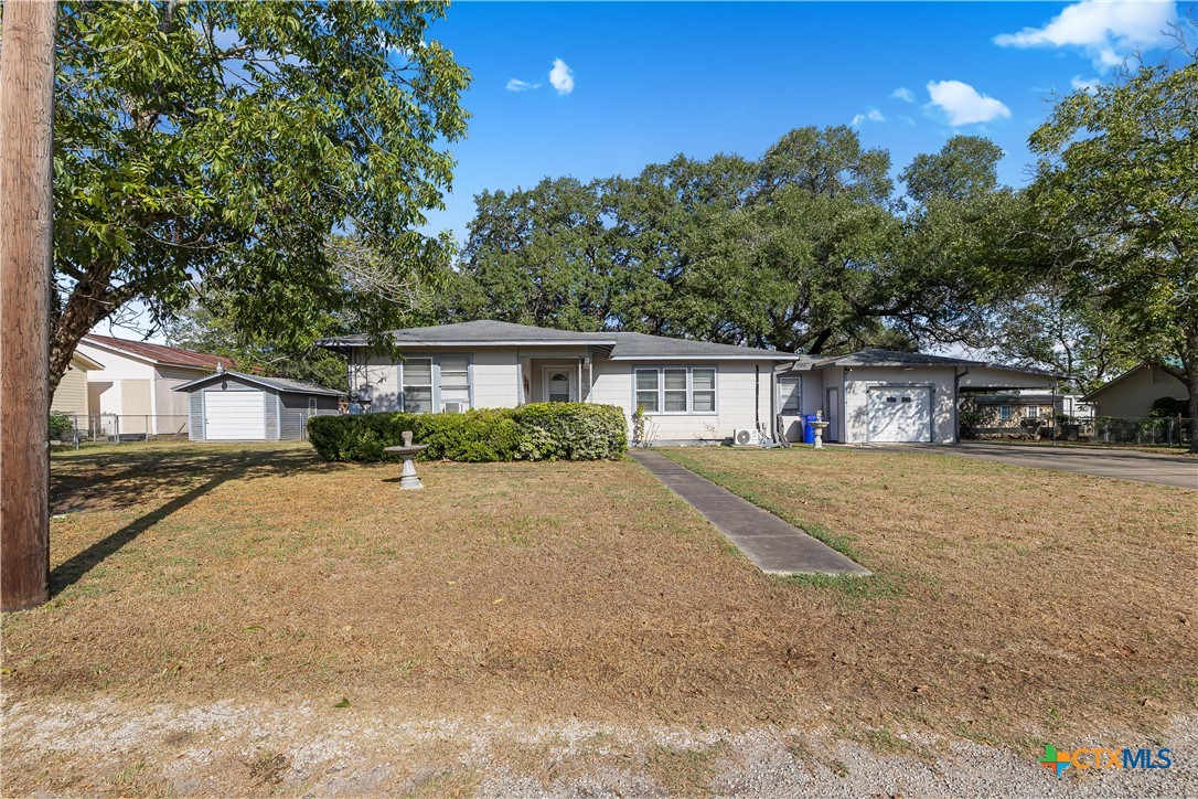 408 Davidson Street Property Photo 3
