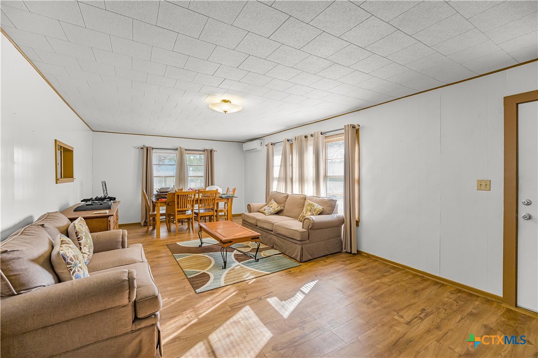 408 Davidson Street Property Photo 9