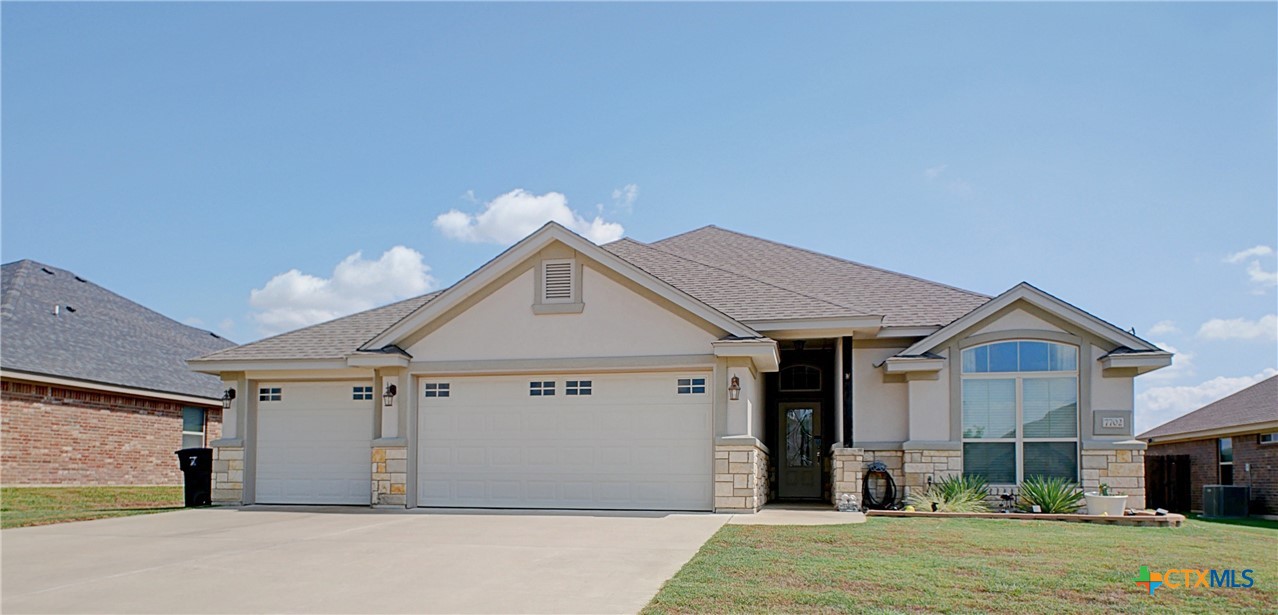 7702 Zircon Drive Property Photo 1