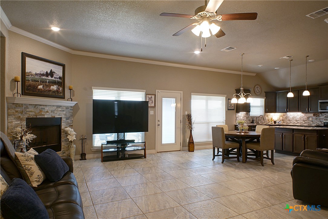 7702 Zircon Drive Property Photo 6
