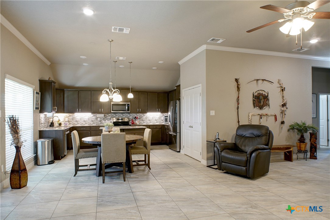 7702 Zircon Drive Property Photo 9