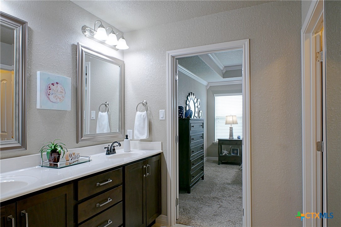 7702 Zircon Drive Property Photo 16