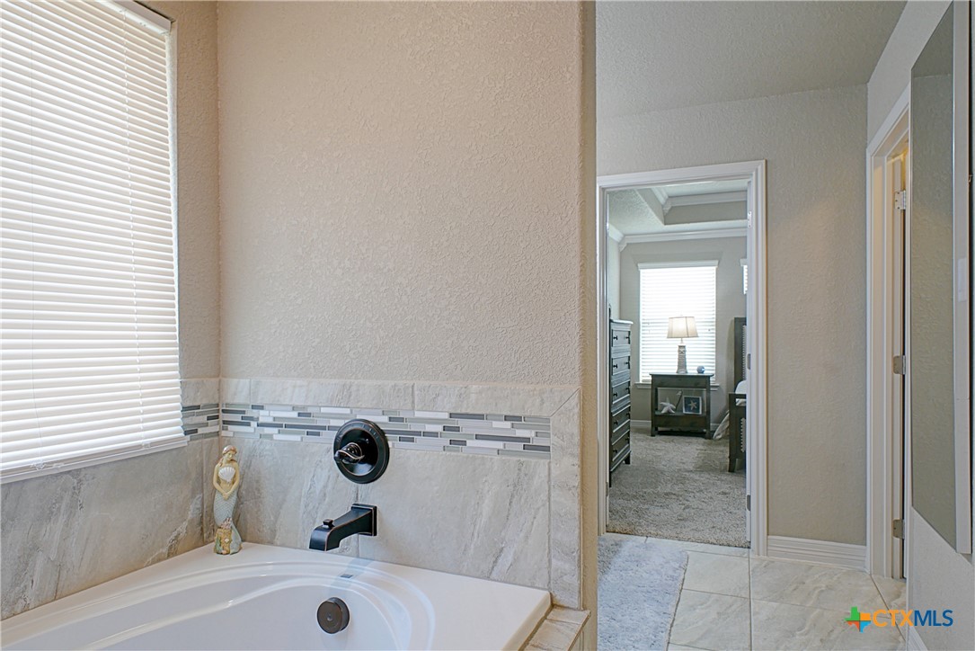 7702 Zircon Drive Property Photo 20