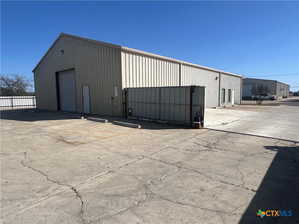 1503 W Stan Schlueter Loop Property Photo 11