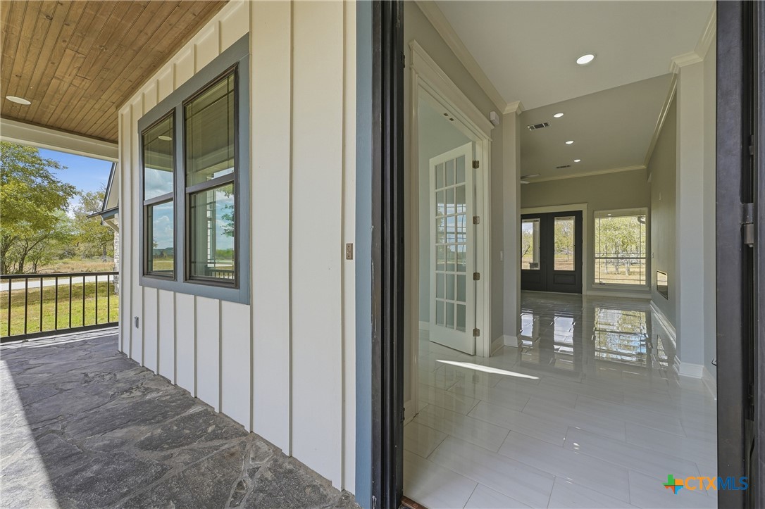 485 Post Oak Street Property Photo 4