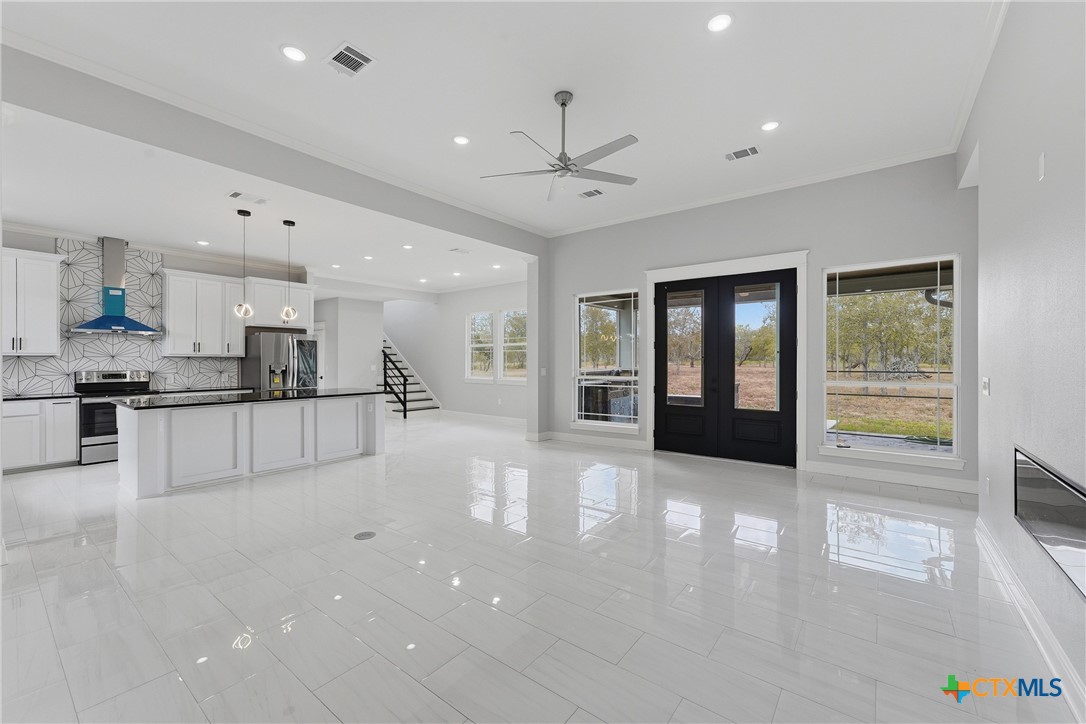 485 Post Oak Street Property Photo 6