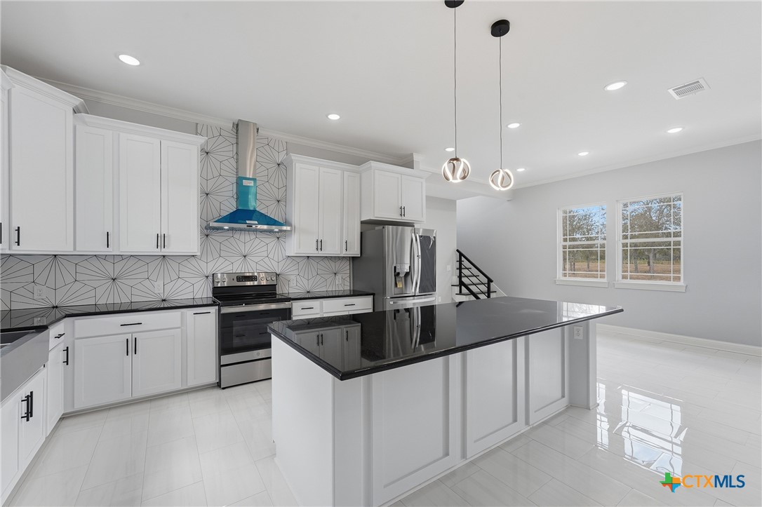 485 Post Oak Street Property Photo 10