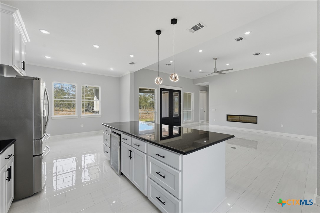 485 Post Oak Street Property Photo 12