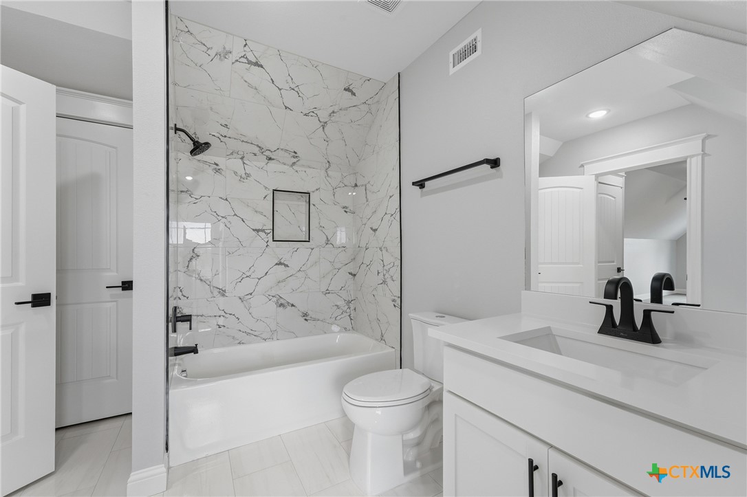 485 Post Oak Street Property Photo 31