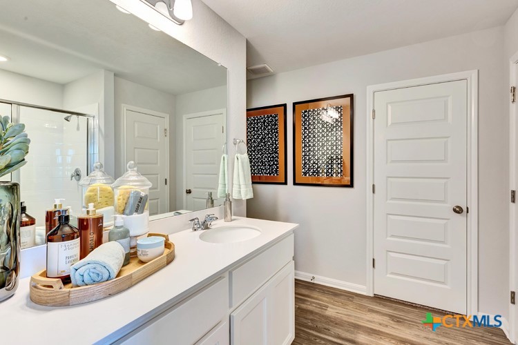 1229 Wild Leaf Way Property Photo 11