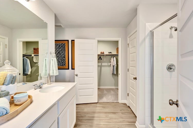 1229 Wild Leaf Way Property Photo 12