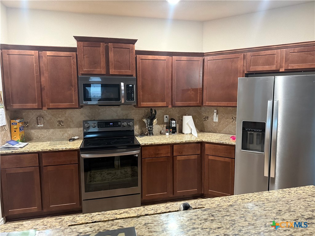 4102 Molly Dyer Drive Property Photo 11