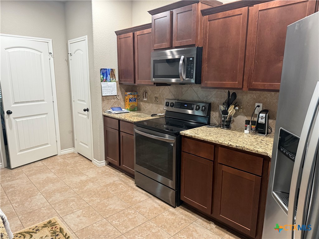 4102 Molly Dyer Drive Property Photo 13