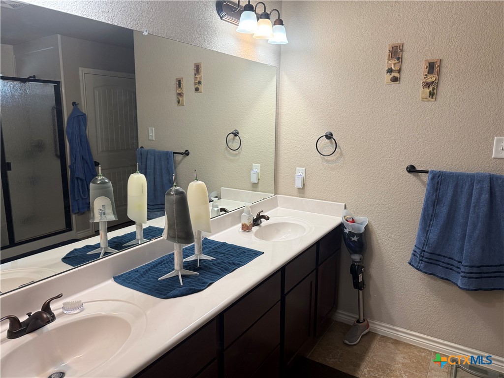 4102 Molly Dyer Drive Property Photo 18
