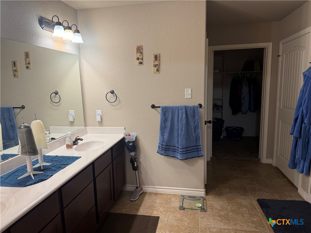 4102 Molly Dyer Drive Property Photo 19