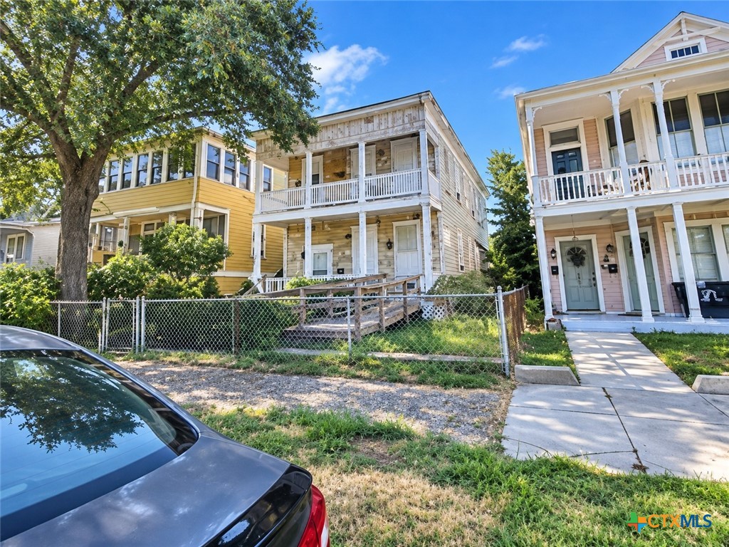 1612 Ave L Property Photo 2