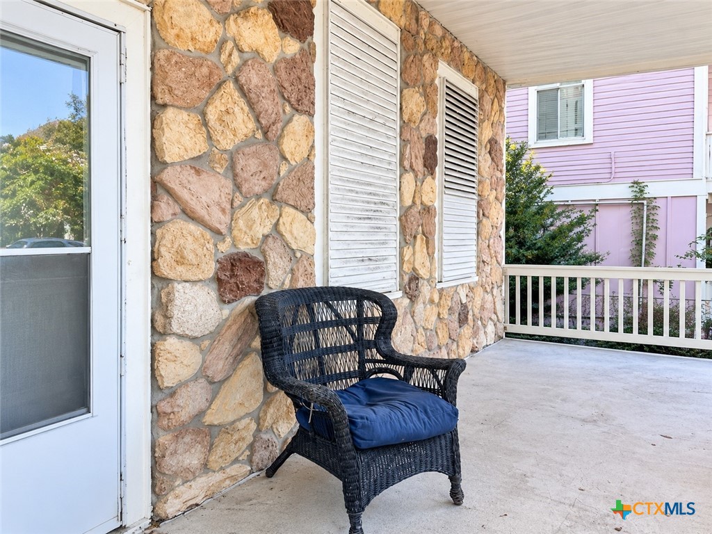 1612 Ave L Property Photo 5