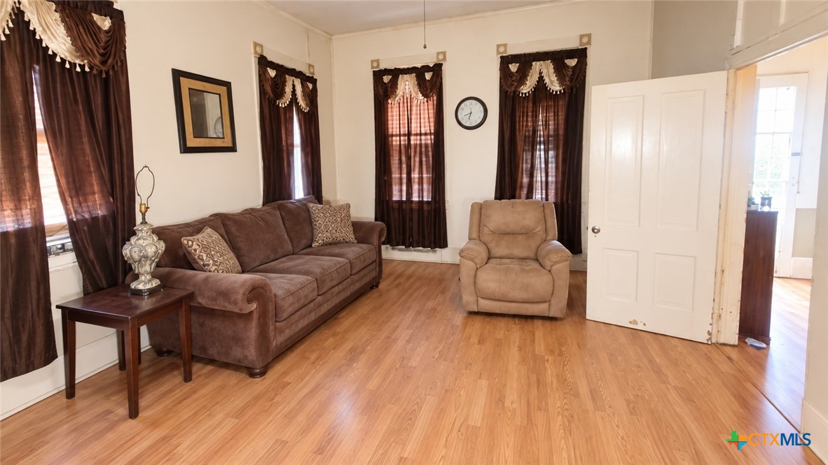 1612 Ave L Property Photo 15
