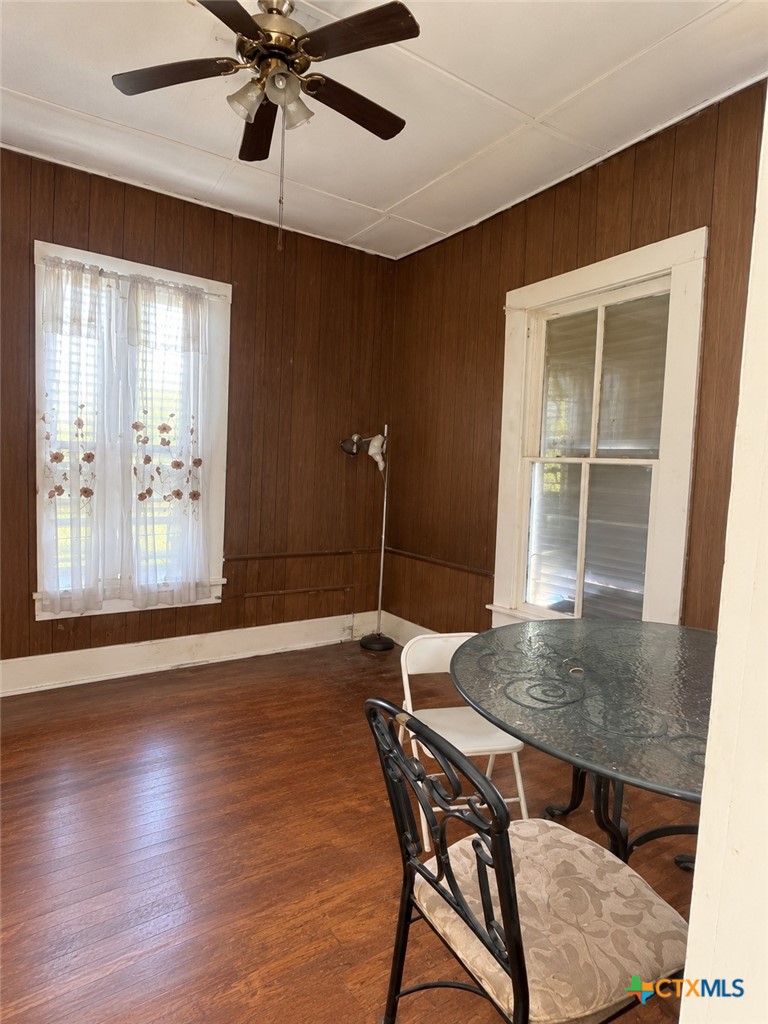 1612 Ave L Property Photo 16