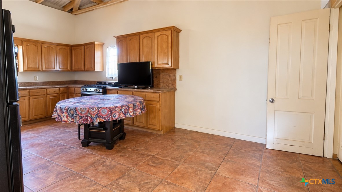 1612 Ave L Property Photo 33