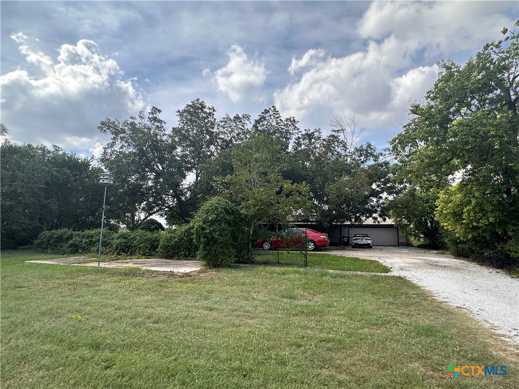 9732 Fm 621 Property Photo 2