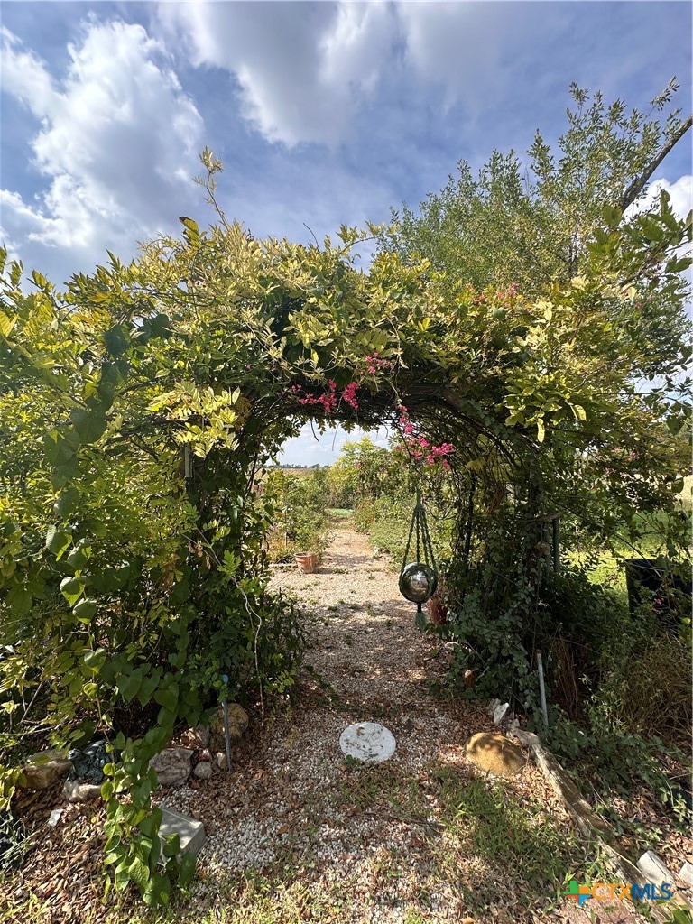 9732 Fm 621 Property Photo 21