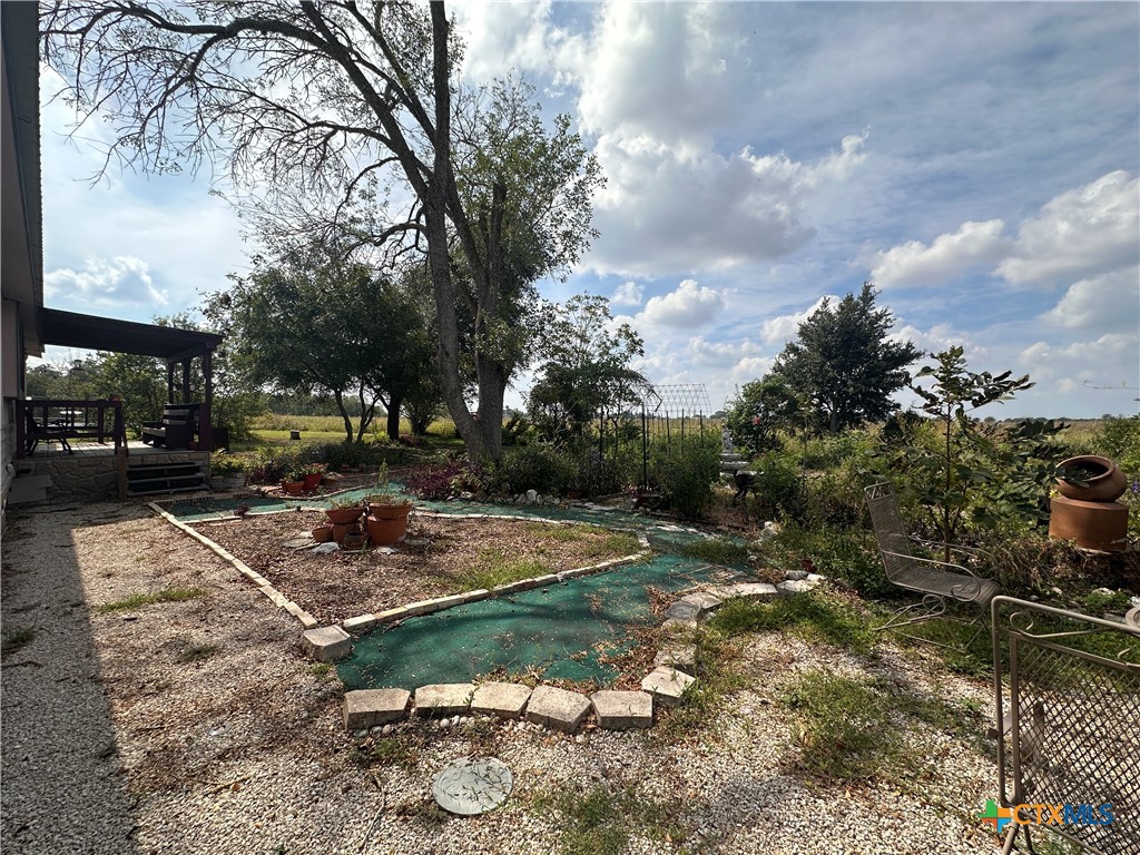 9732 Fm 621 Property Photo 23