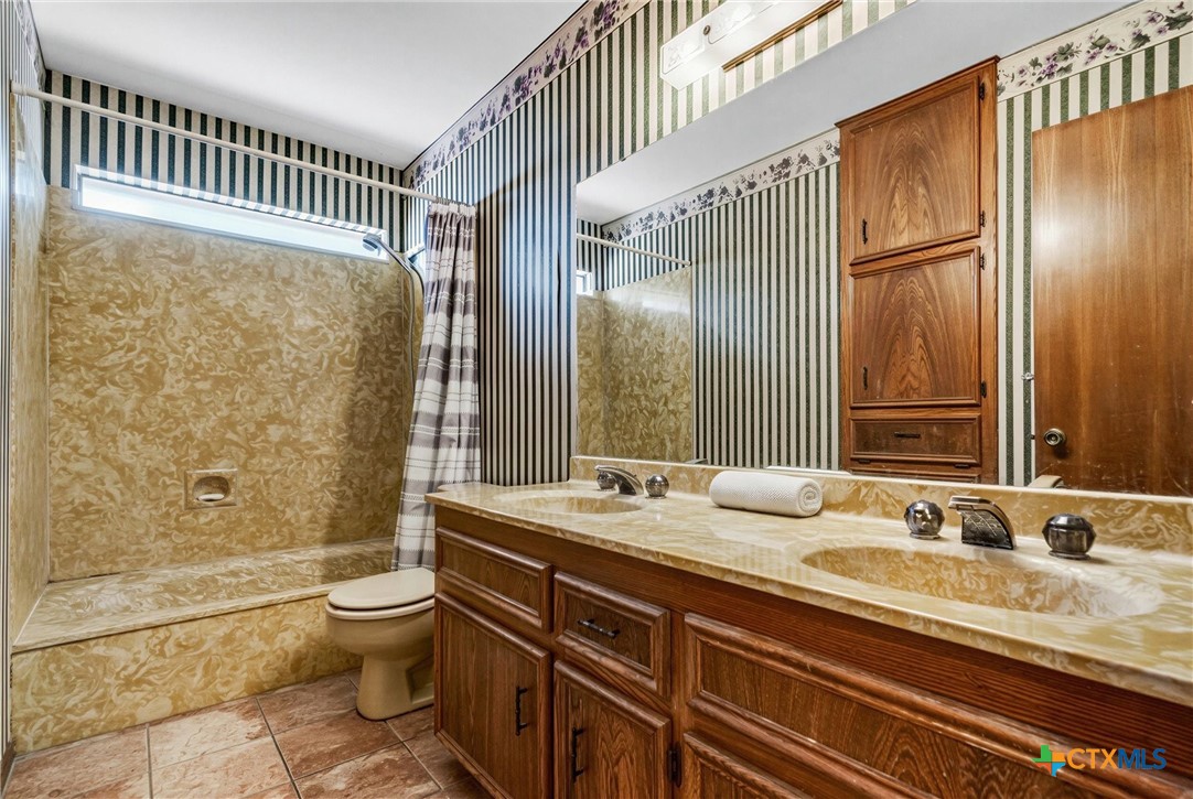 614 Turtle Bend Drive Property Photo 32