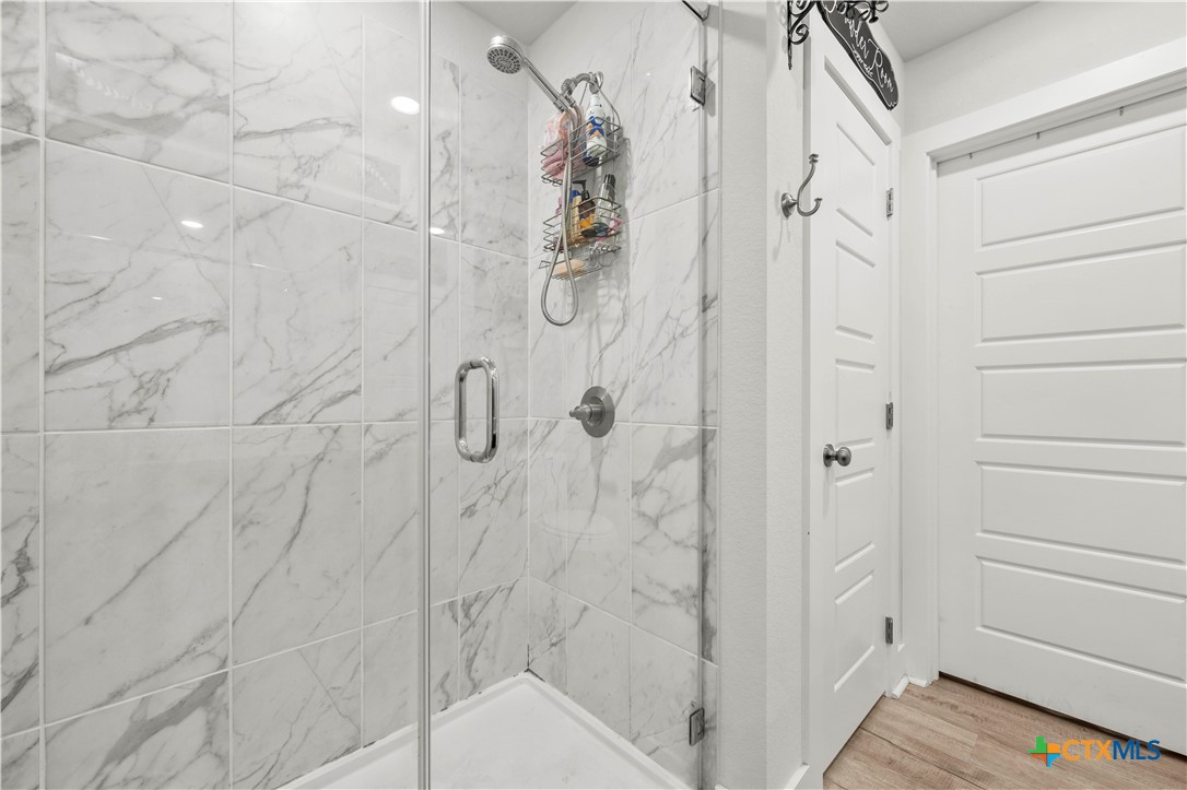 1042 Lexington Drive Property Photo 16