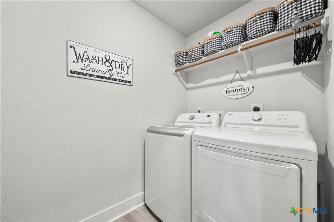 1042 Lexington Drive Property Photo 23