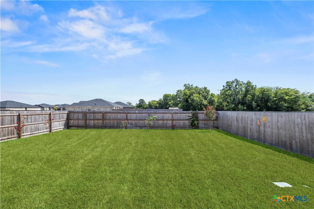 1042 Lexington Drive Property Photo 25