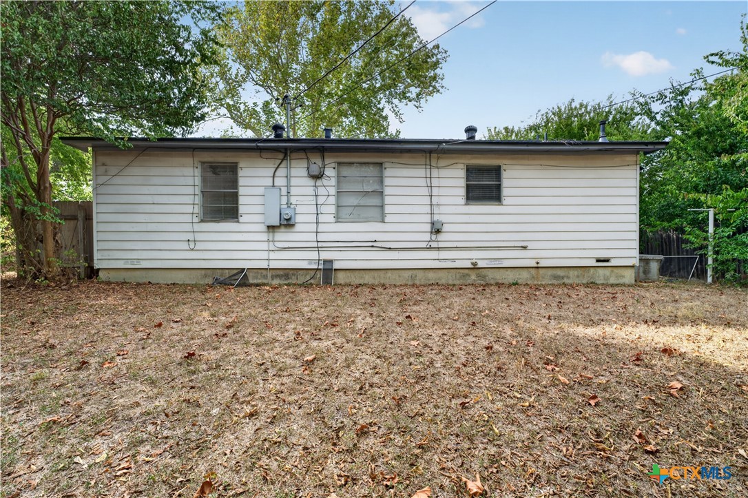 1010 Houston Street Property Photo 17