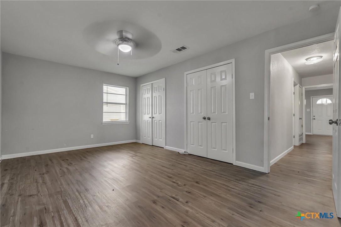 714 W Avenue Avenue Property Photo 10