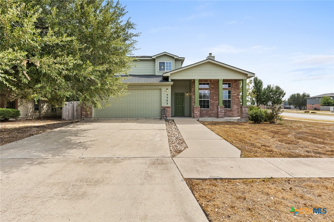 5303 Whistle Stop Drive Property Photo 1