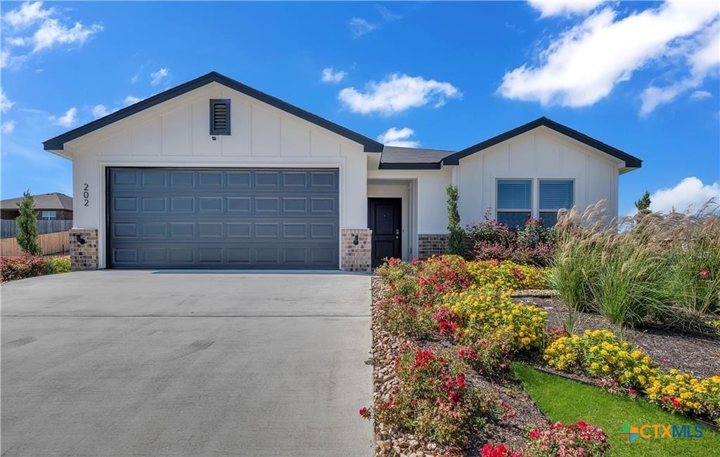 202 Great Hills Drive Property Photo 1