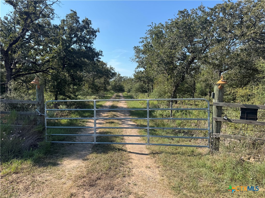 379 Sulphur Creek Estates Road Property Photo 2