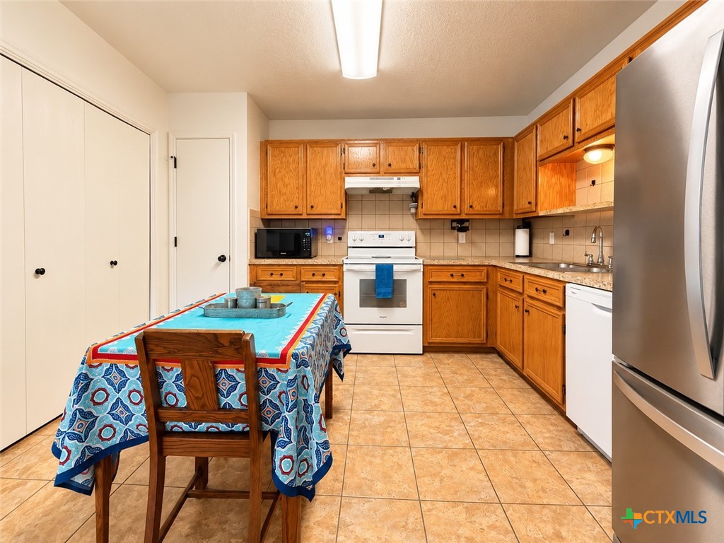 611 Bermuda Street A-b Property Photo 8