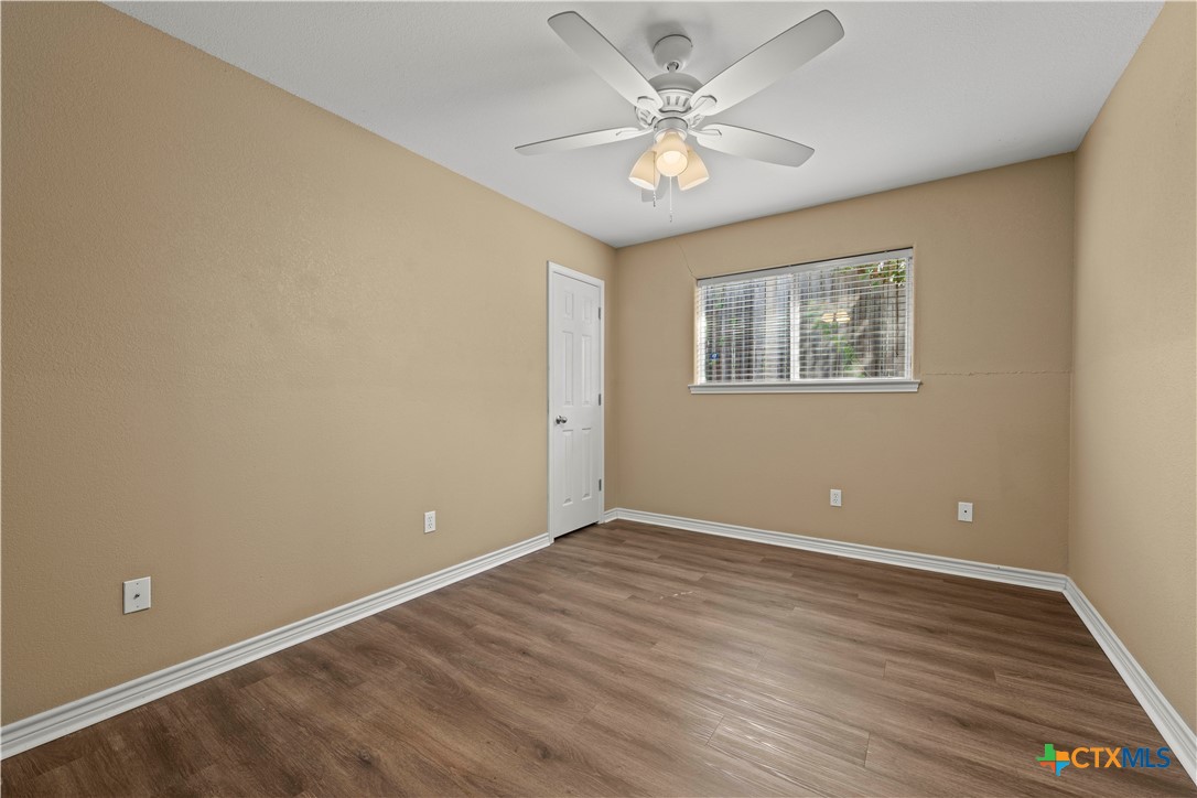 816 Twin Oaks Drive Property Photo 8