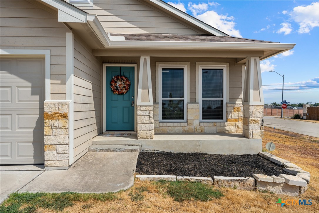 2420 Bellmont Property Photo 9