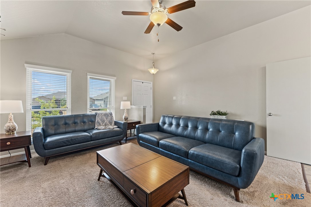 2420 Bellmont Property Photo 13