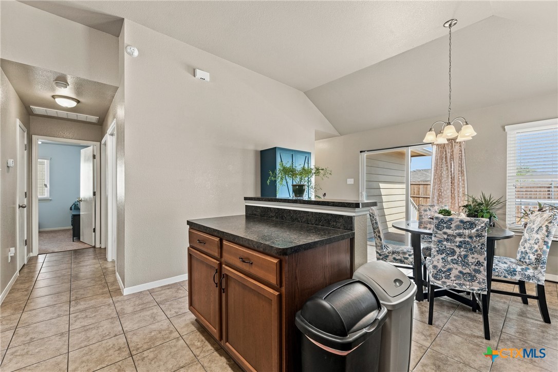 2420 Bellmont Property Photo 18