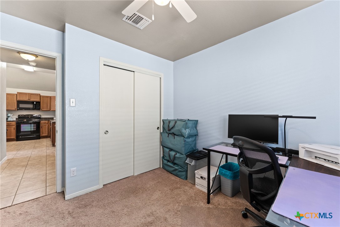 2420 Bellmont Property Photo 28