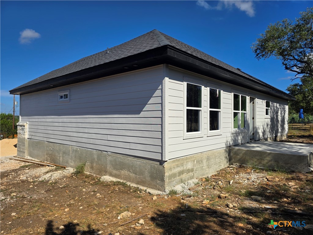 1221 Lasso Loop Property Photo 5
