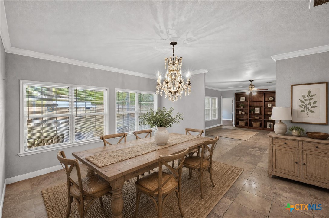421 W Market Street Property Photo 14