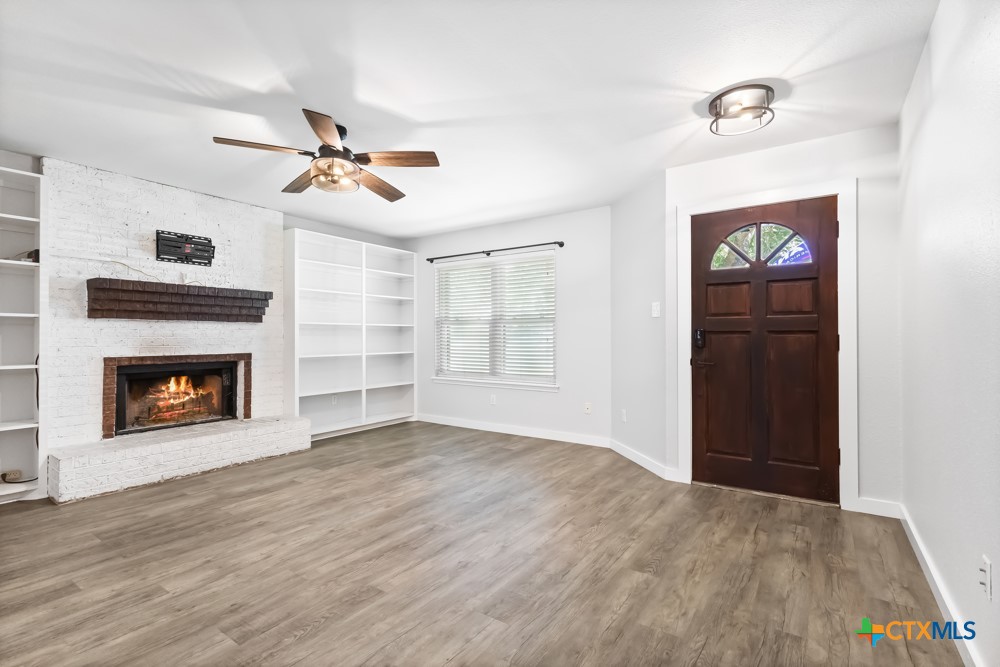 1935 Tiara Drive Property Photo 3
