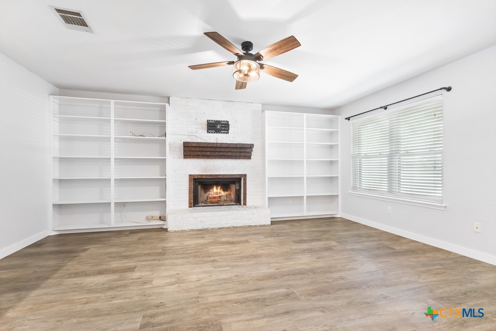 1935 Tiara Drive Property Photo 4