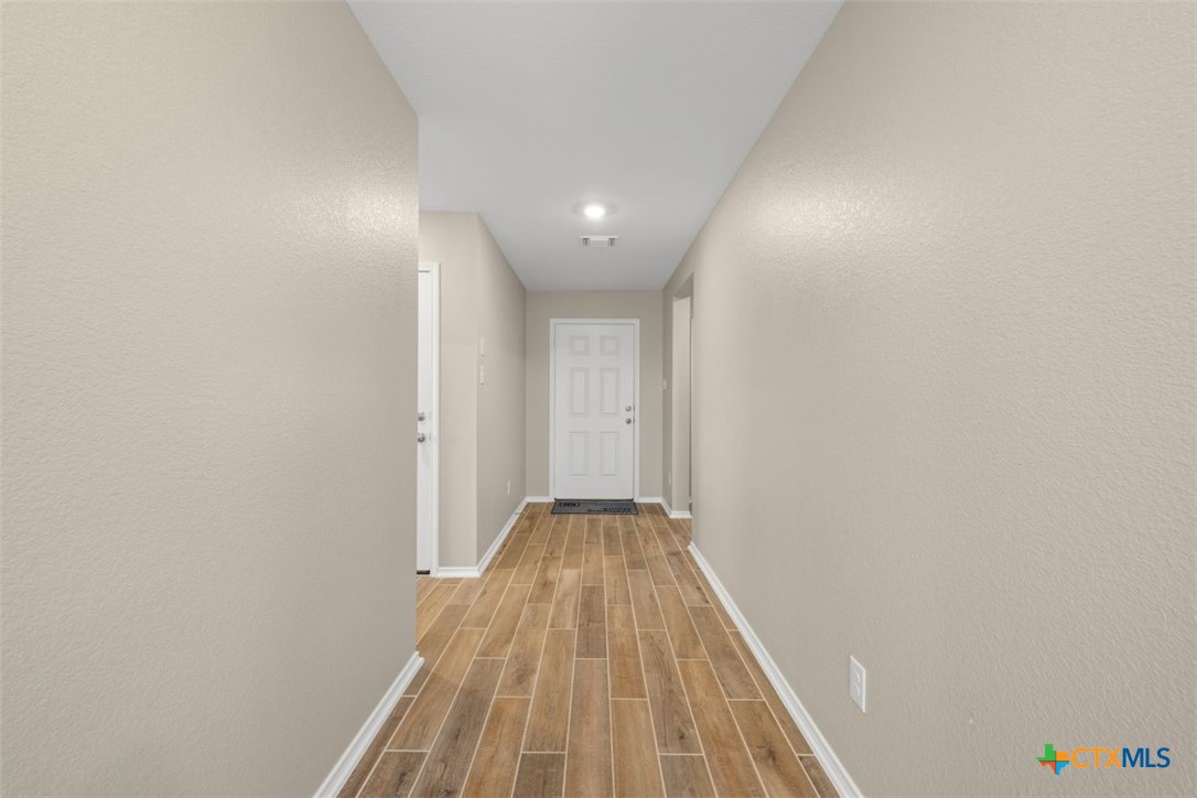 2115 Jadd Street Property Photo 3