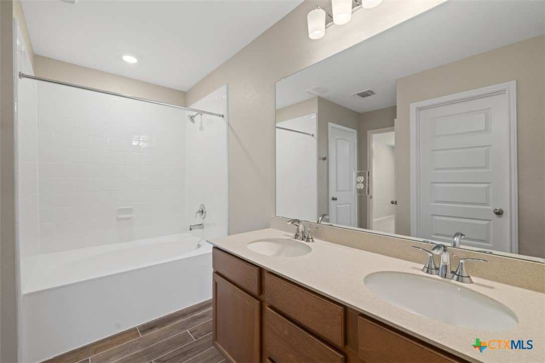 2115 Jadd Street Property Photo 19