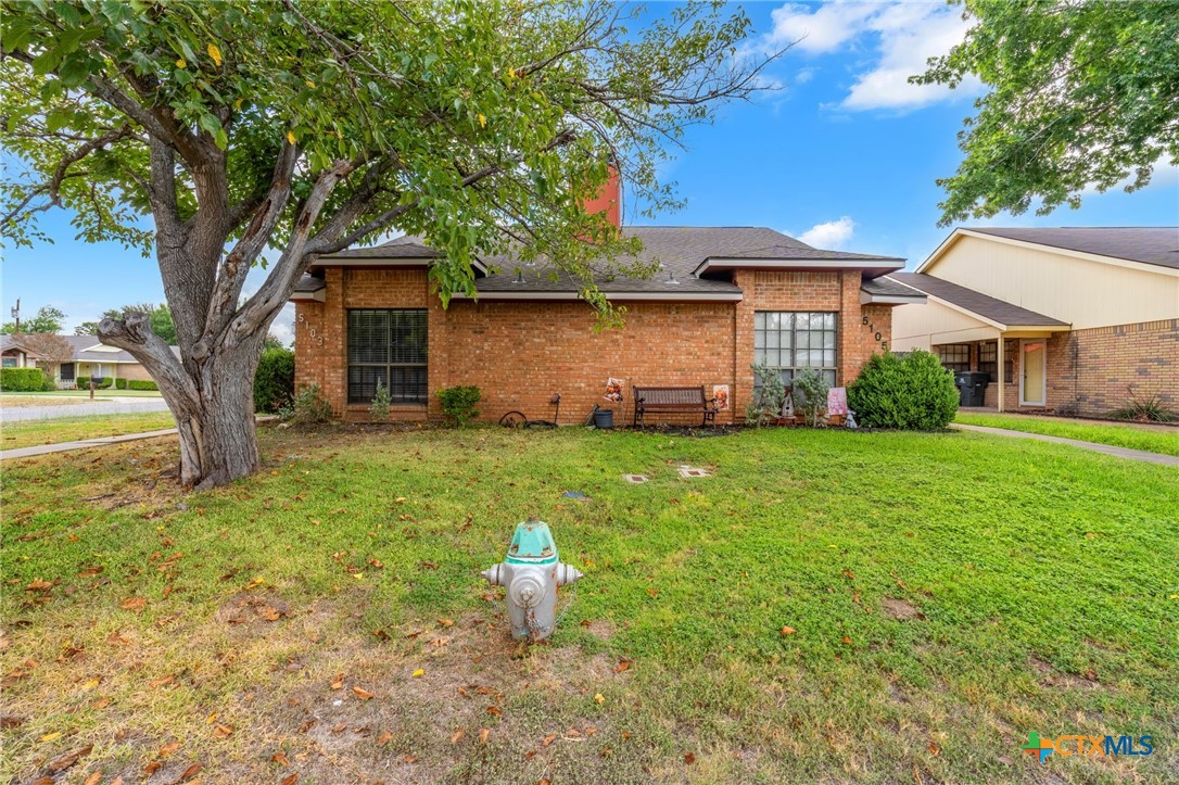 5103 & 5105 Canyon Creek Drive Property Photo 2