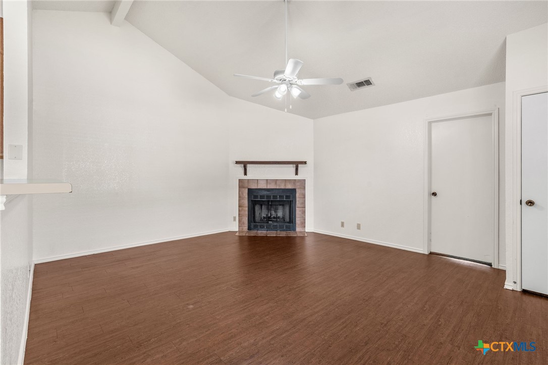 5103 & 5105 Canyon Creek Drive Property Photo 7